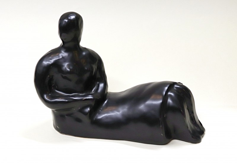 Ležící figura II 1/1 Ležící figura II